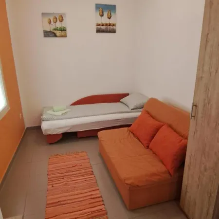 Downtown Lux Apartments,
