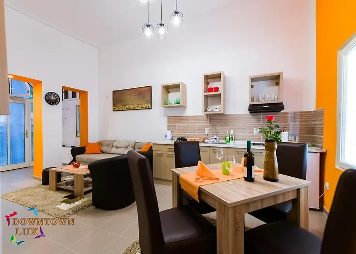 Downtown Lux Apartments,