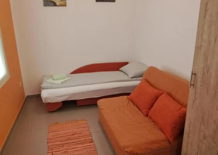 Downtown Lux Apartments,